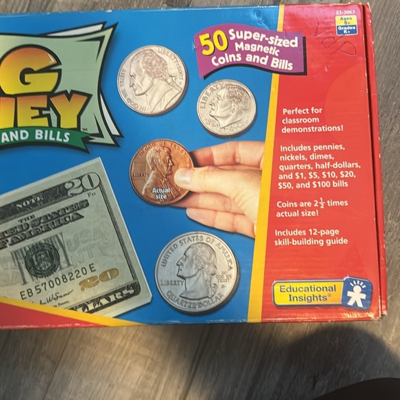 Big money, magnetic coins, and bills - Picture 4 of 9
